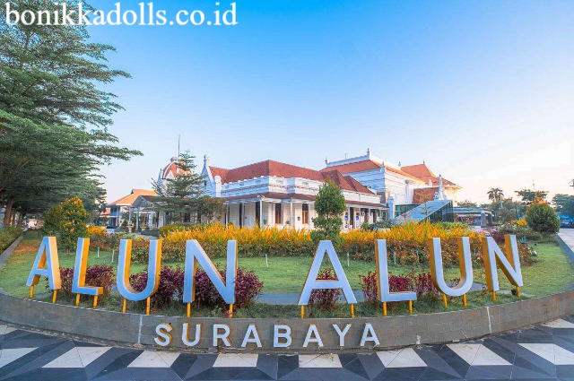 Wisata Budaya Balai Pemuda Alun-Alun Surabaya