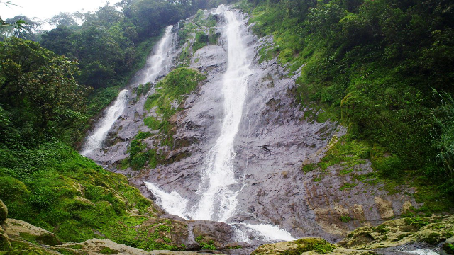 Air Terjun Sikarim: Keindahan Alam Tersembunyi